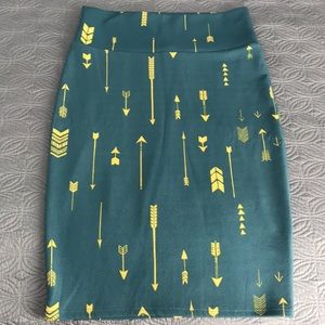 Lularoe Cassie size Small